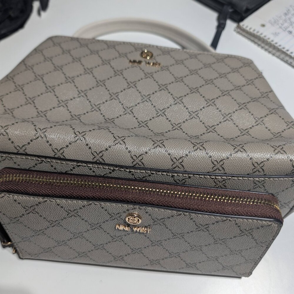 Authenticated Nine West Sierra Triple Crossbody W/Matching Wallet